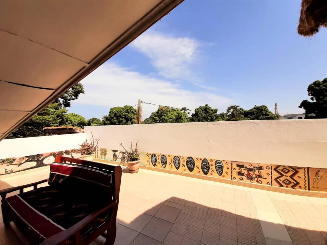 Casa Hotel Sinkiling Gambia Serrekunda Exterior photo