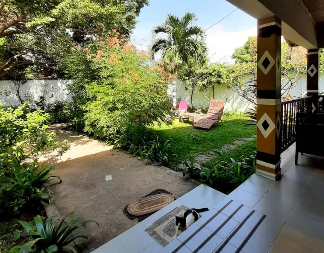 Casa Hotel Sinkiling Gambia Serrekunda Exterior photo