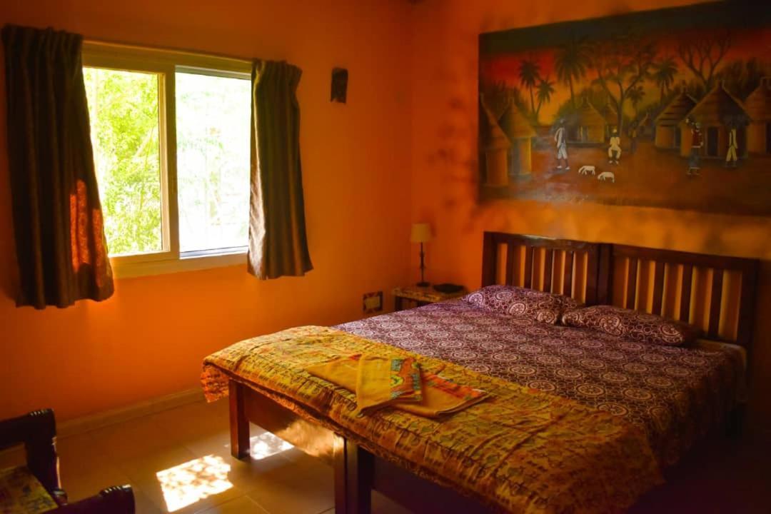 Casa Hotel Sinkiling Gambia Serrekunda Exterior photo